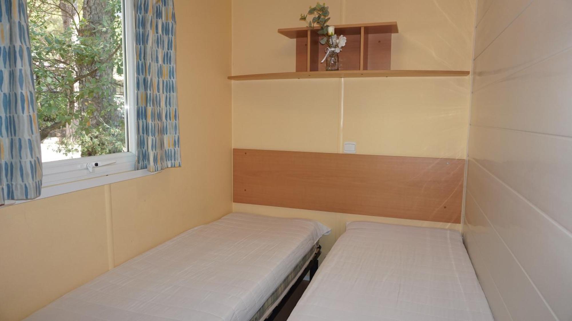 Chalets Met Buitenkeuken Op Camping Lei Suves - Joycasa Roquebrune-sur Argens Exterior foto