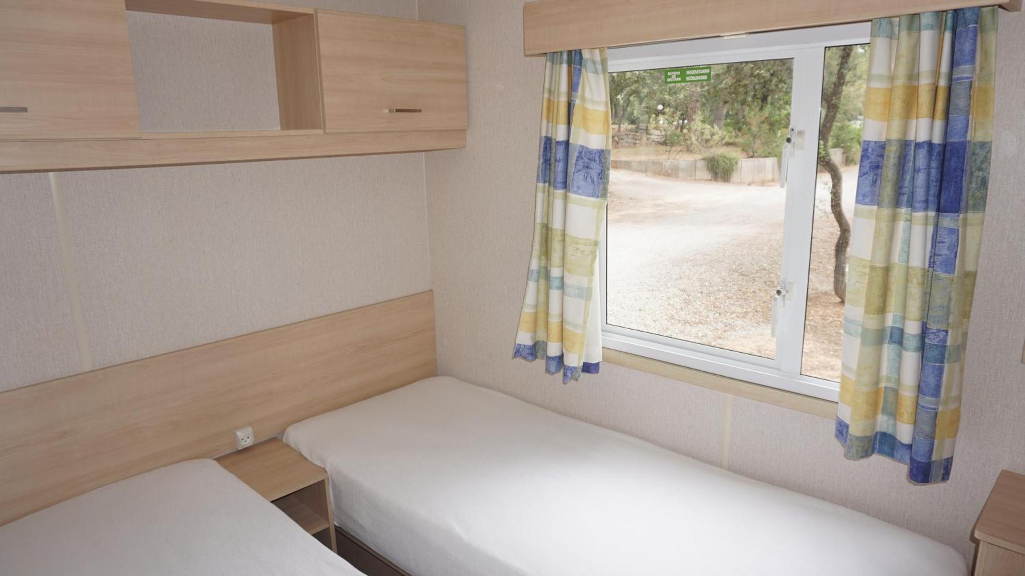 Chalets Met Buitenkeuken Op Camping Lei Suves - Joycasa Roquebrune-sur Argens Zimmer foto